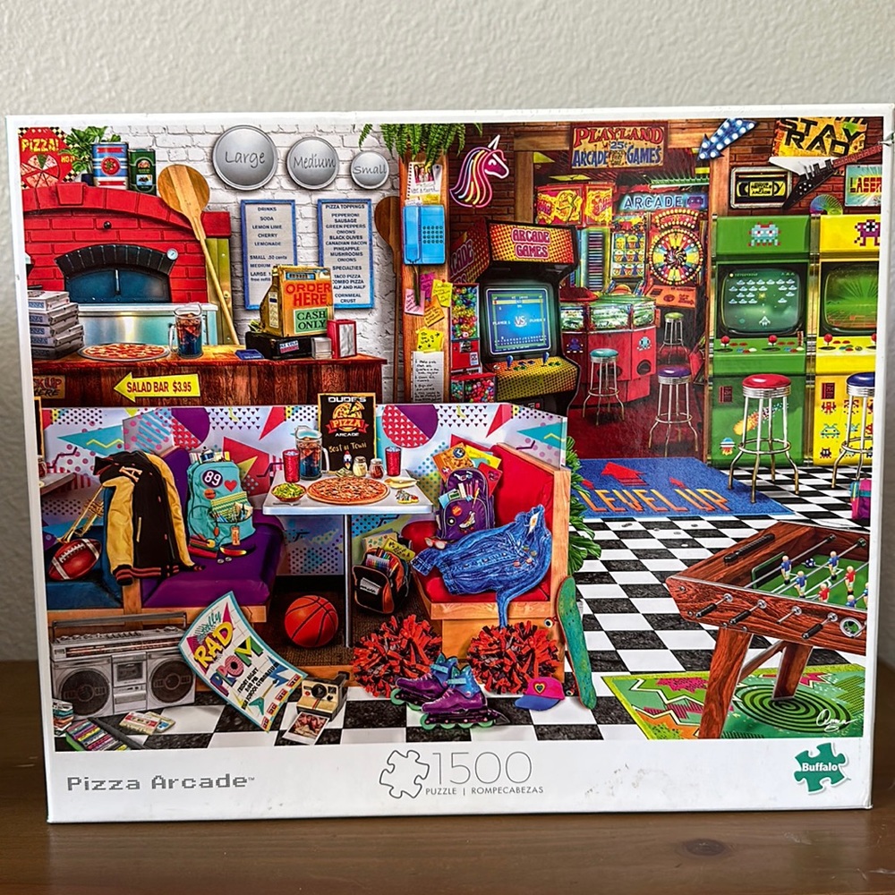 1500 Piece Buffalo Puzzle. Pizza Arcade